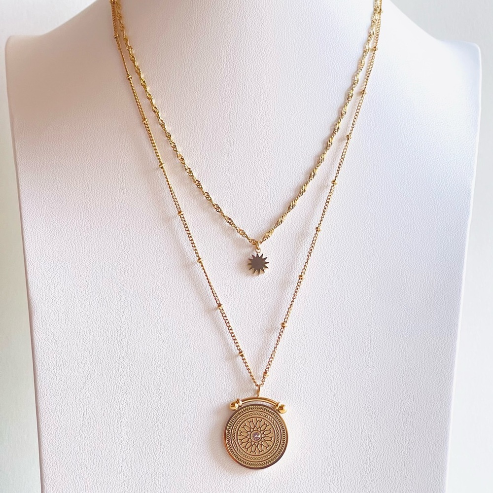 Double Layered Vintage Necklace | 18k Gold filled Flower Texture Coin Pendant